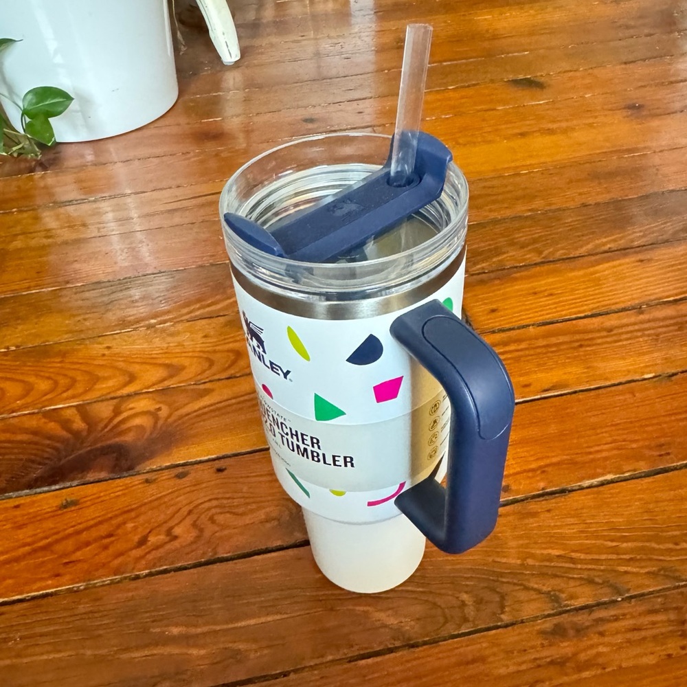 STANLEY 40oz Quencher H2.0 FlowState Tumbler Geo Shapes Target Exclusive NWT - Picture 6 of 10